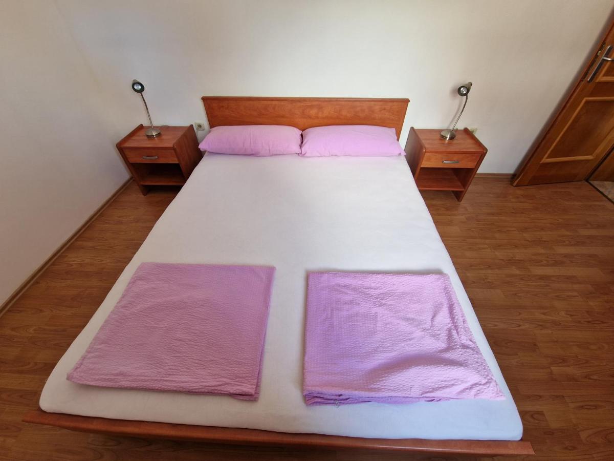 Lacic 3 Apartment *