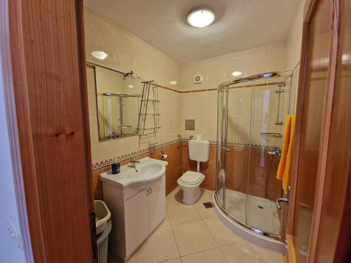 Apartment Lacic 3 *