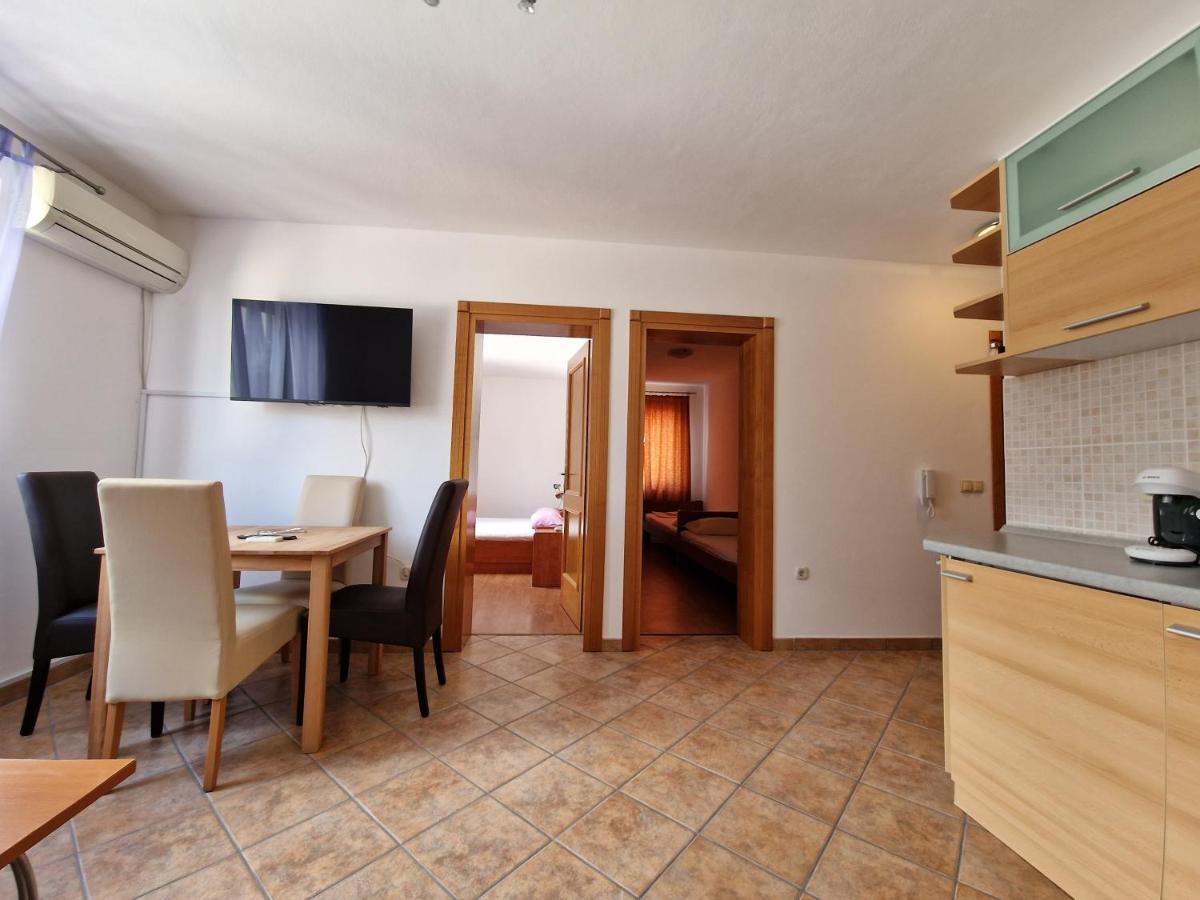 Apartment Lacic 3